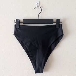 Seamless Bikinis Black Bottoms